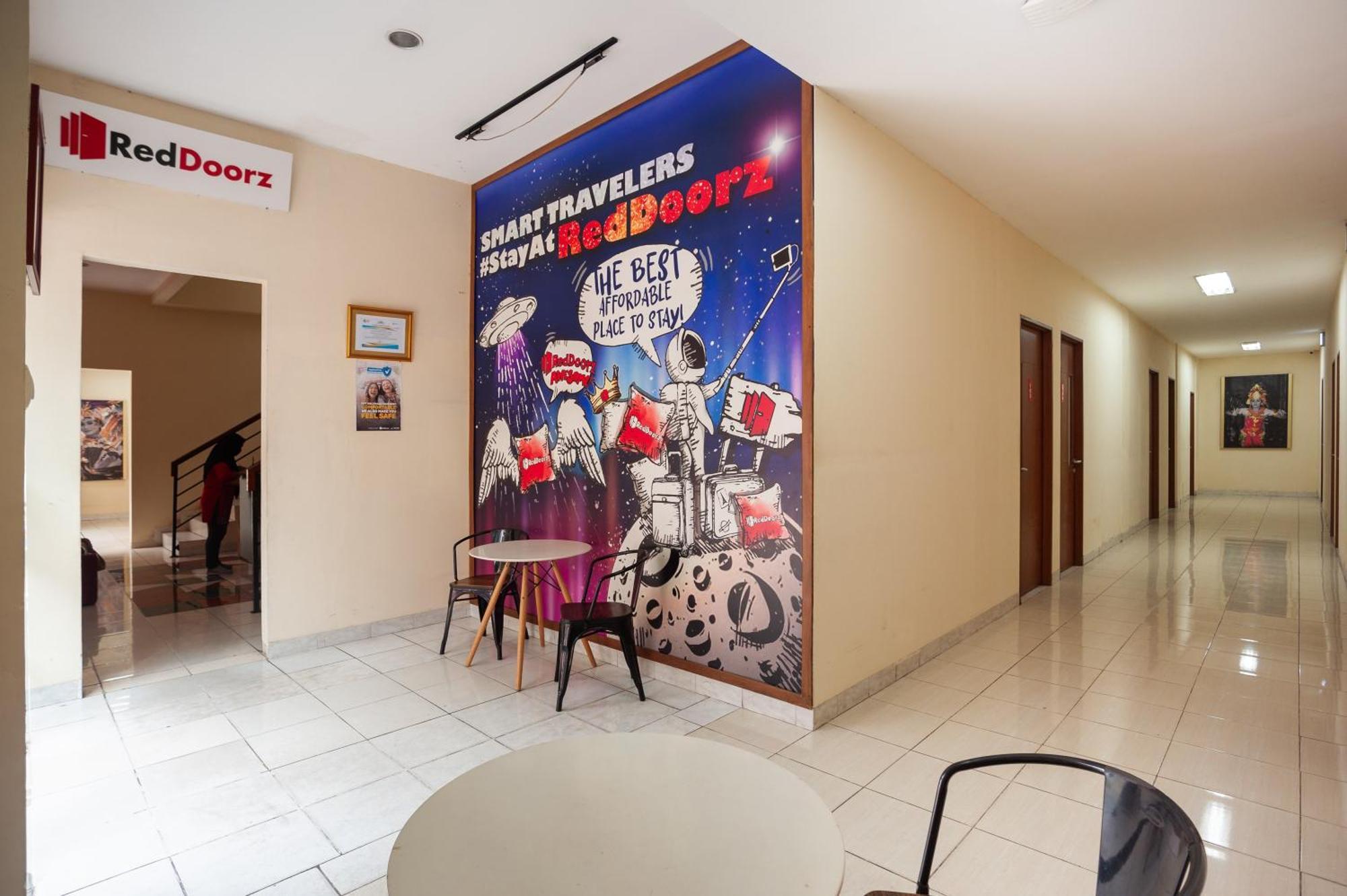 Reddoorz Plus Near Plaza Blok M Jacarta Exterior foto