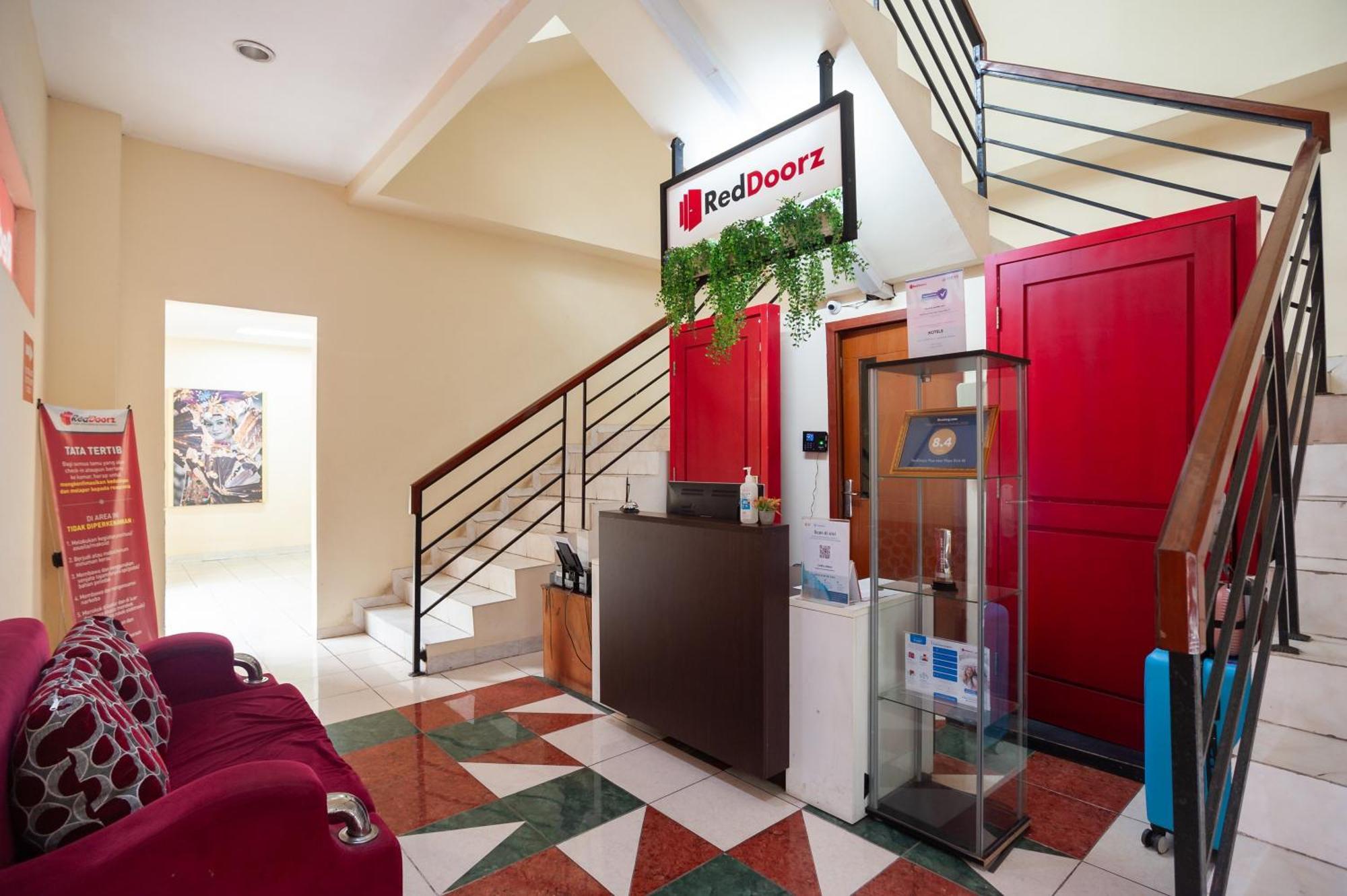 Reddoorz Plus Near Plaza Blok M Jacarta Exterior foto