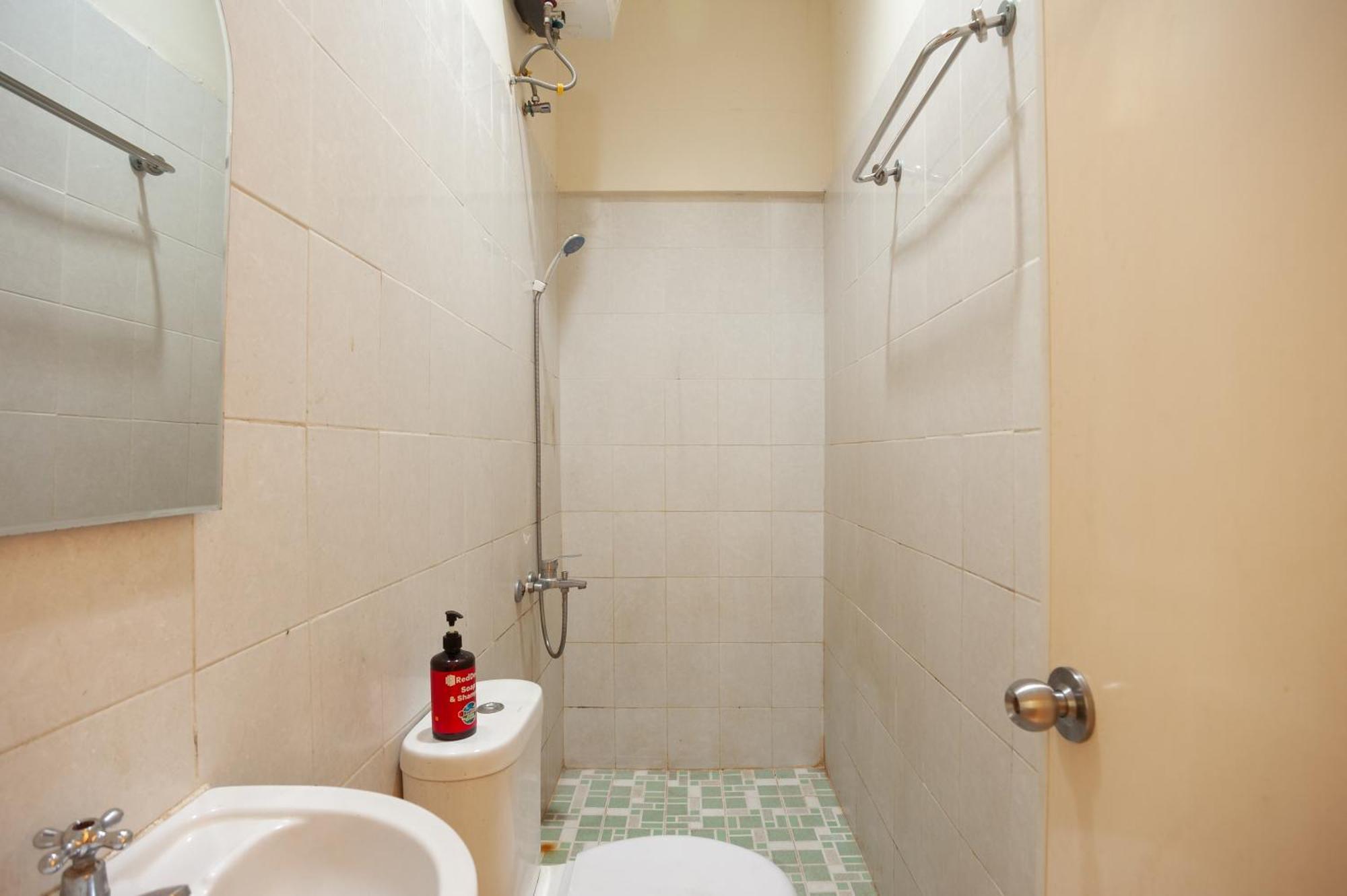 Reddoorz Plus Near Plaza Blok M Jacarta Exterior foto