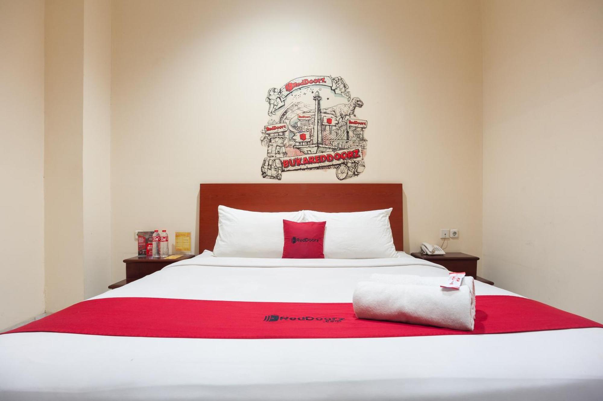 Reddoorz Plus Near Plaza Blok M Jacarta Exterior foto